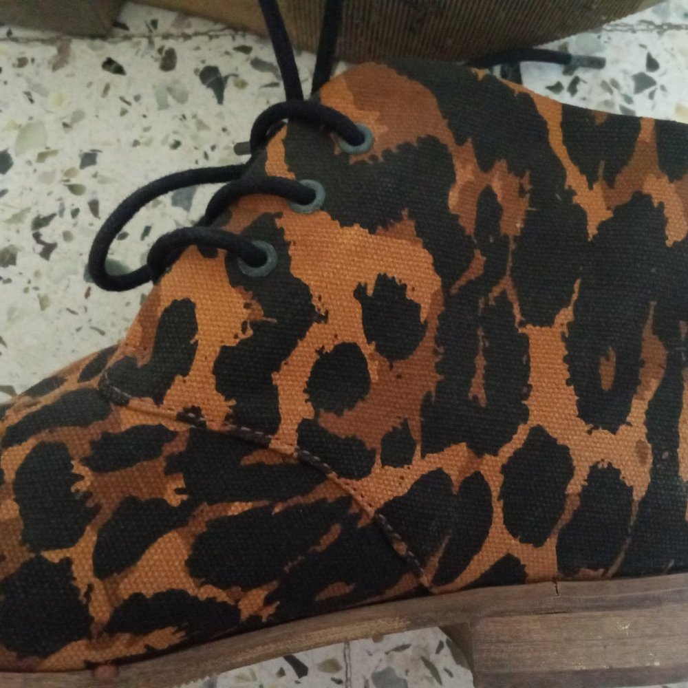 Leopard Print Flat Ankle Boots in Canvas - EU37 - Picture 4 of 6